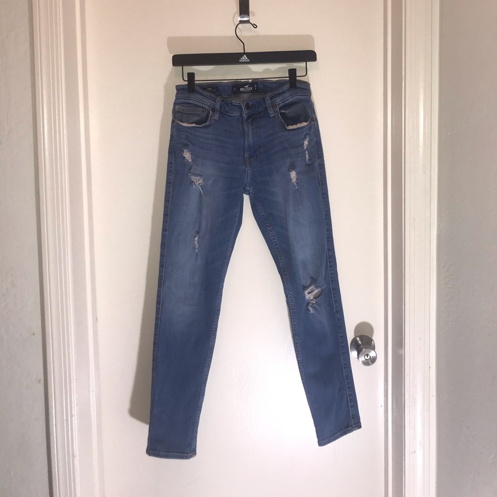 Blue hollister jeans 30x30 (throw an offer)